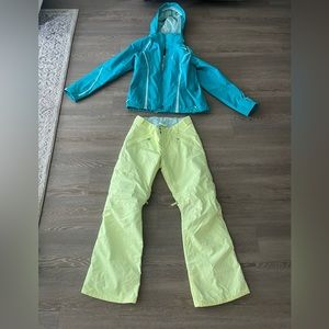North Face Ski/Snowboard outfit